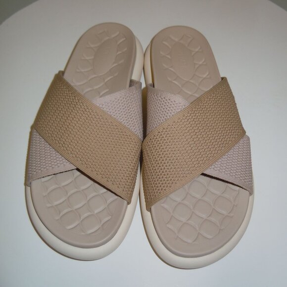 Vivaia Slip-On Footbed Sandals (Izzy), Size 39 - Picture 1 of 6